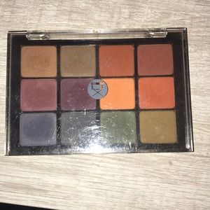 Viseart Dark Matte eyeshadow